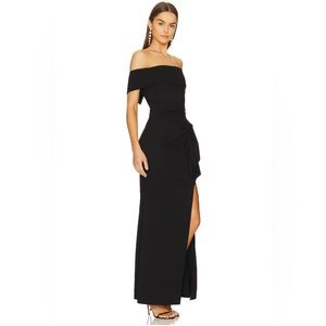 Elliatt Black Off-Shoulder Maxi Dress
